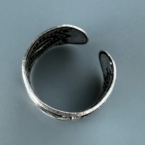 Sterling Silver Patterned Wide Ear Cuff - Picture 10 of 10